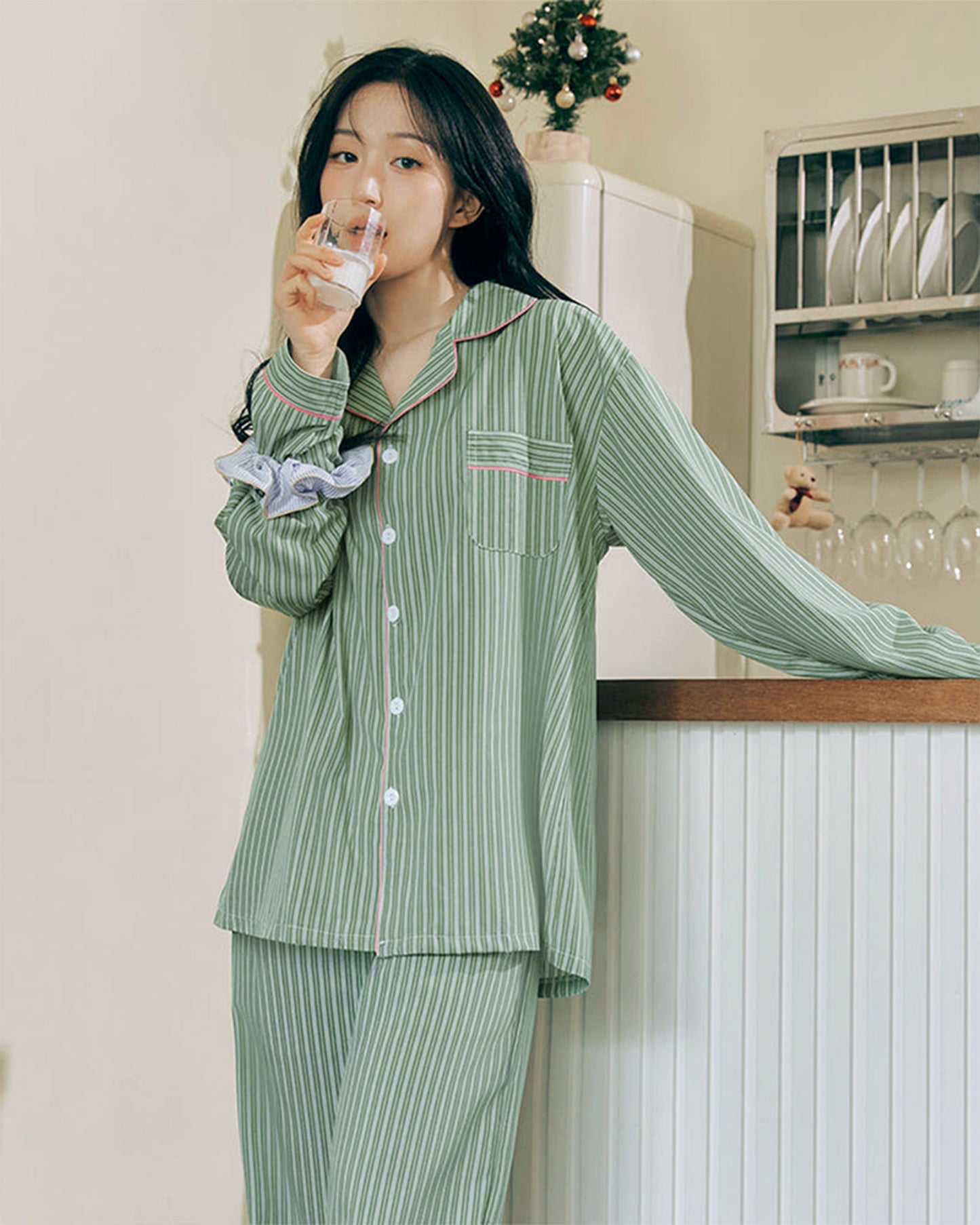 DOSSY Silkfit Wednesday ロングスリーブ パジャマセット（ユニセックス）