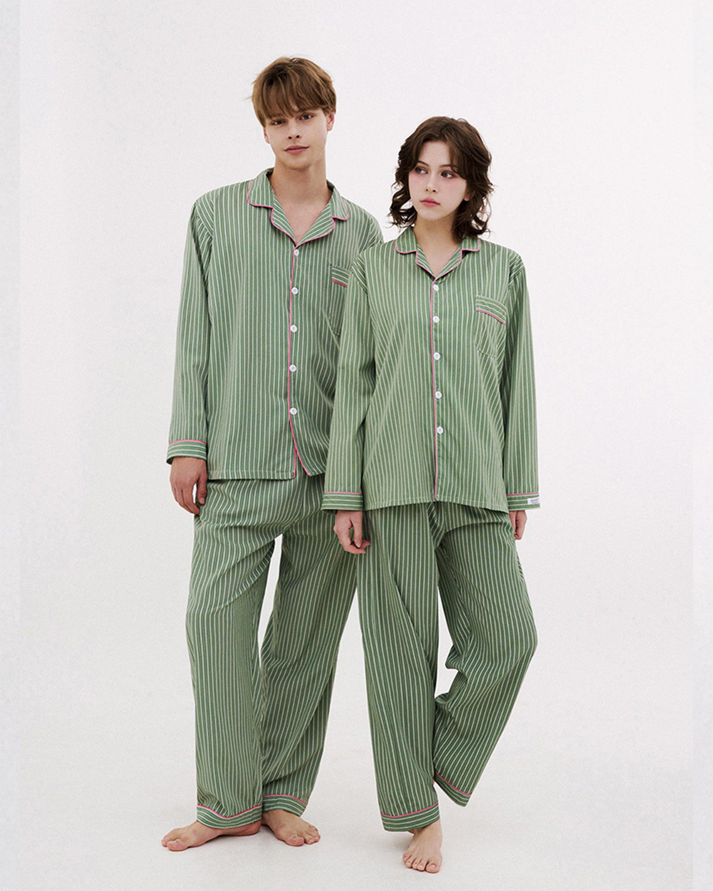 DOSSY Silkfit Wednesday ロングスリーブ パジャマセット（ユニセックス）