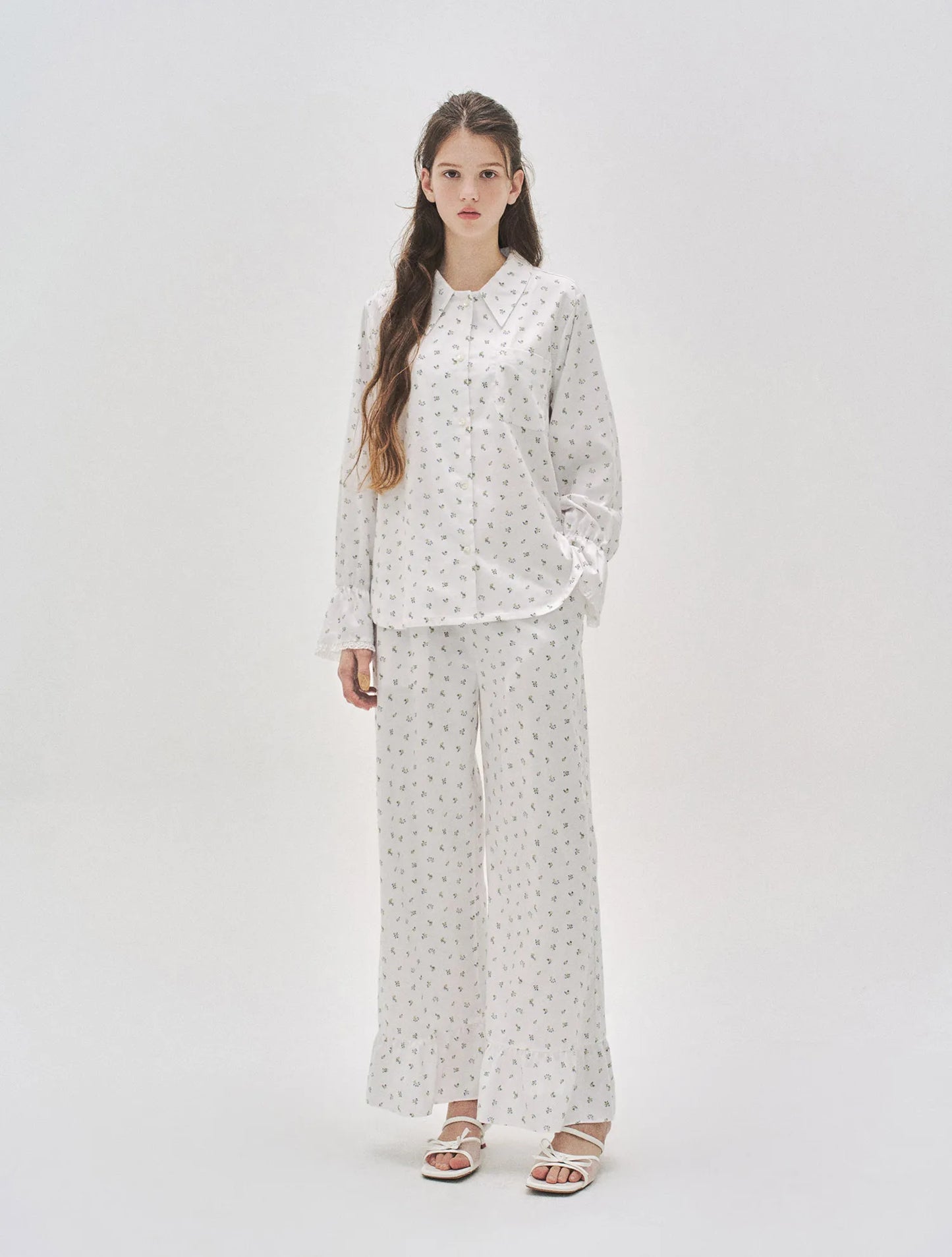 L'été de Pauline 005A Blueette ロングスリーブ トップ＆ロングパンツ セット（Ivory）