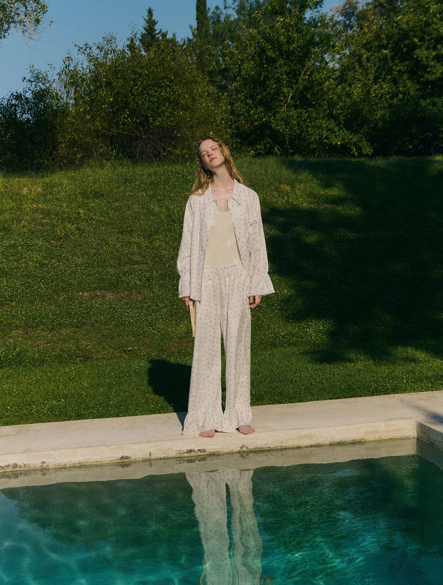 L'été de Pauline 005A Blueette ロングスリーブ トップ＆ロングパンツ セット（Ivory）