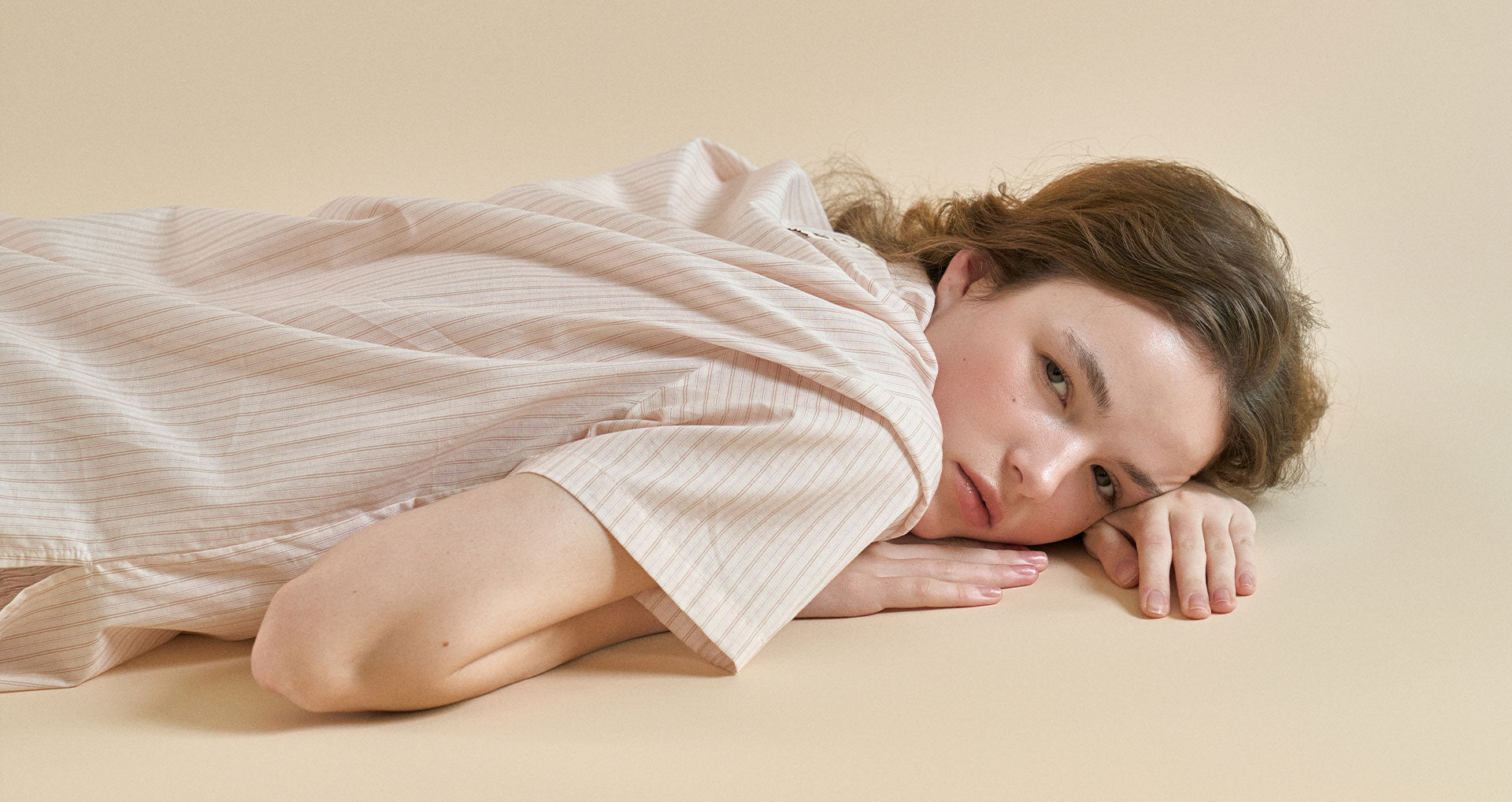 Magyal 半袖 ベージュストライプ ペアパジャマ M/L