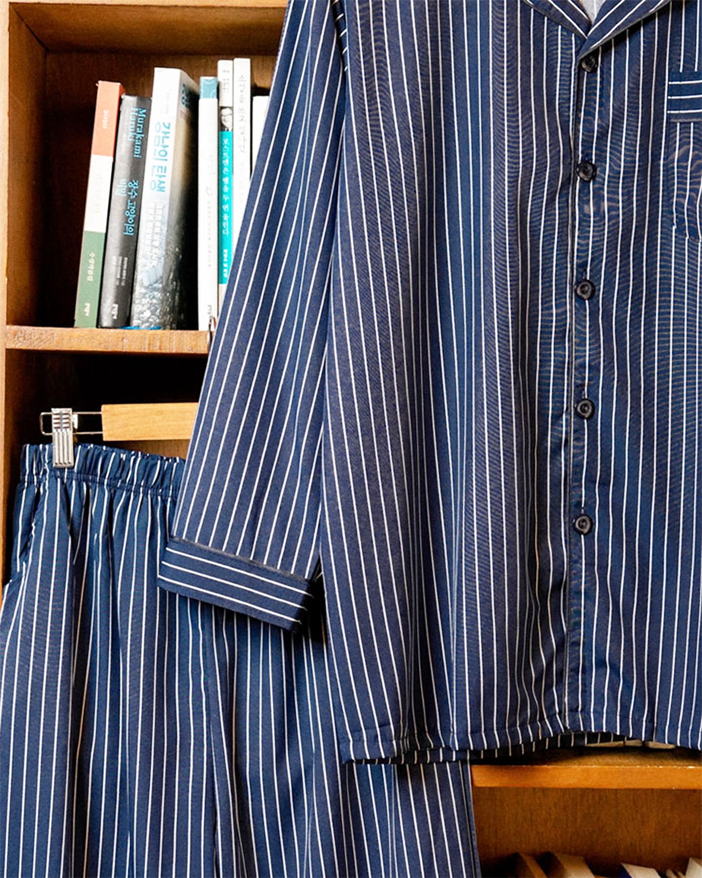 TESER Delight ソフトフィット ストライプ 長袖パジャマセット（Navy / Unisex）